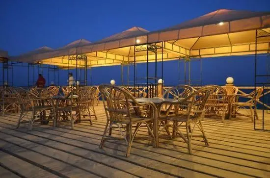 Szálloda Marina Wadi Degla Families Only Ajn-Szuhna